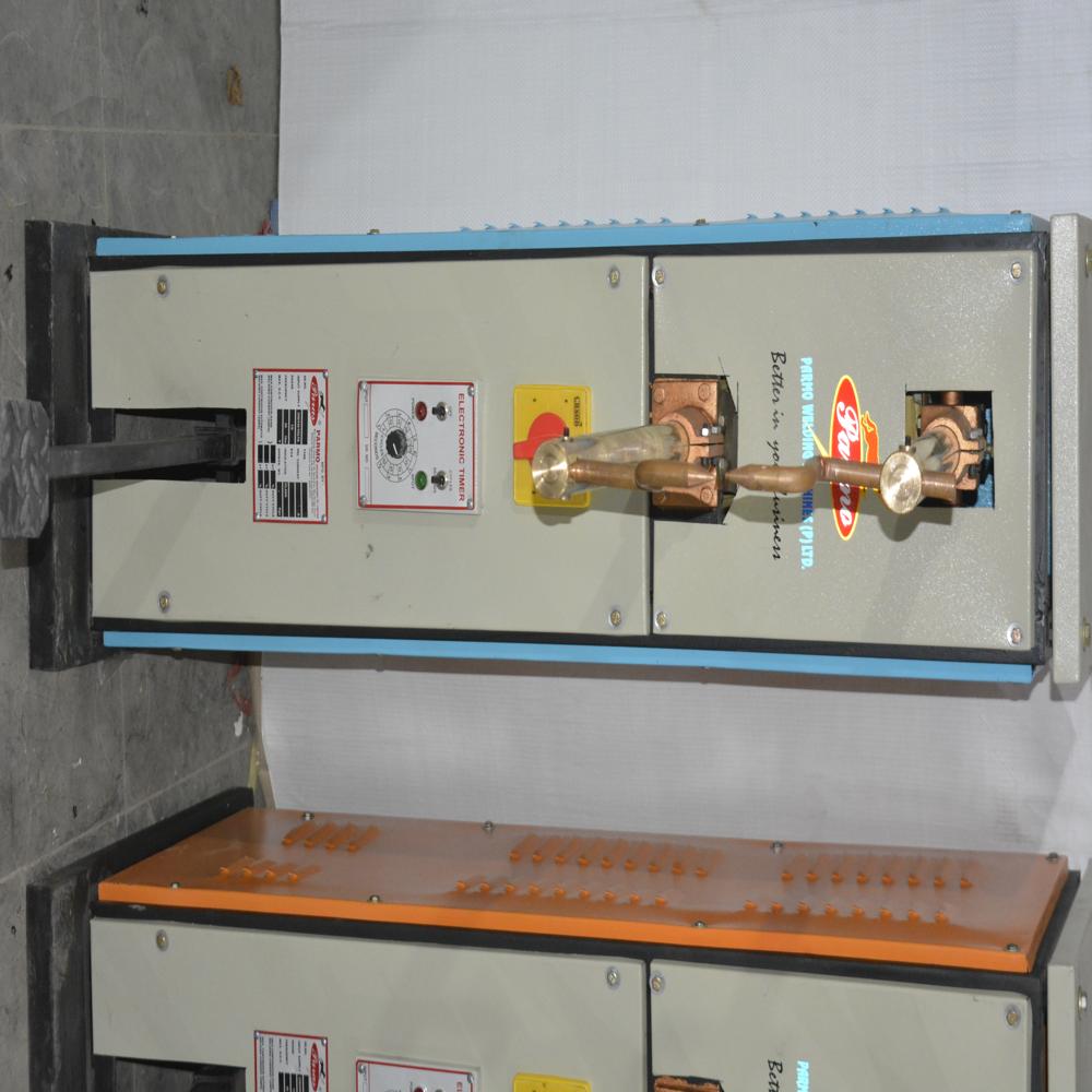 HAVY DUTY PEDESTAL TYPE SPOT WELDING MACHINE