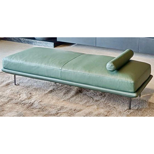 Outline Daybed - Color: Different Available