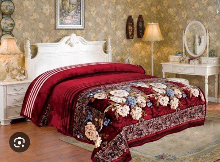 SIGNATURE ( CHICAGO GOLD  DOUBLE BED BLANKET )