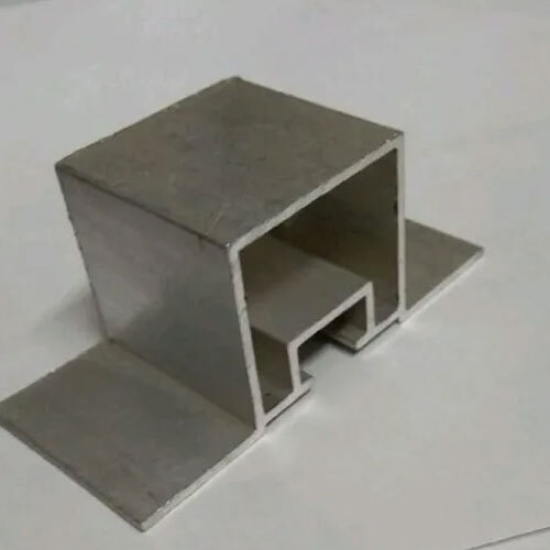 एल्युमीनियम आहू सेक्शन - रंग: सिल्वर