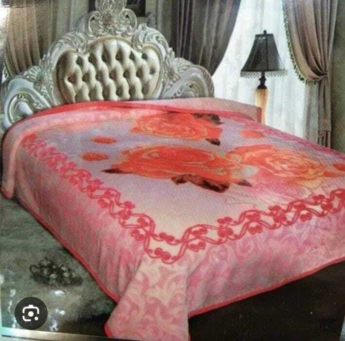 SIGNATURE ( HILTON E DOUBLE BED QUILT  )