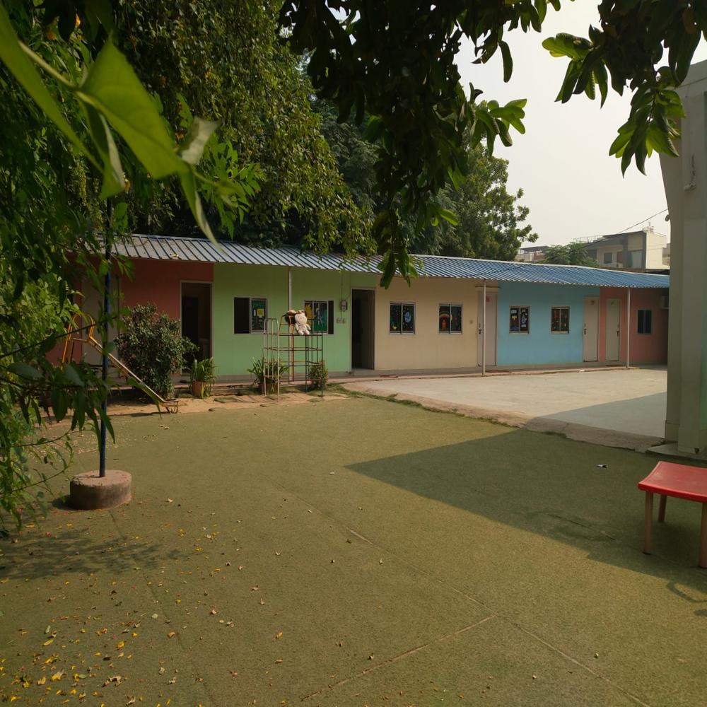 Prefab School Building - Door Material: Aluminum Window