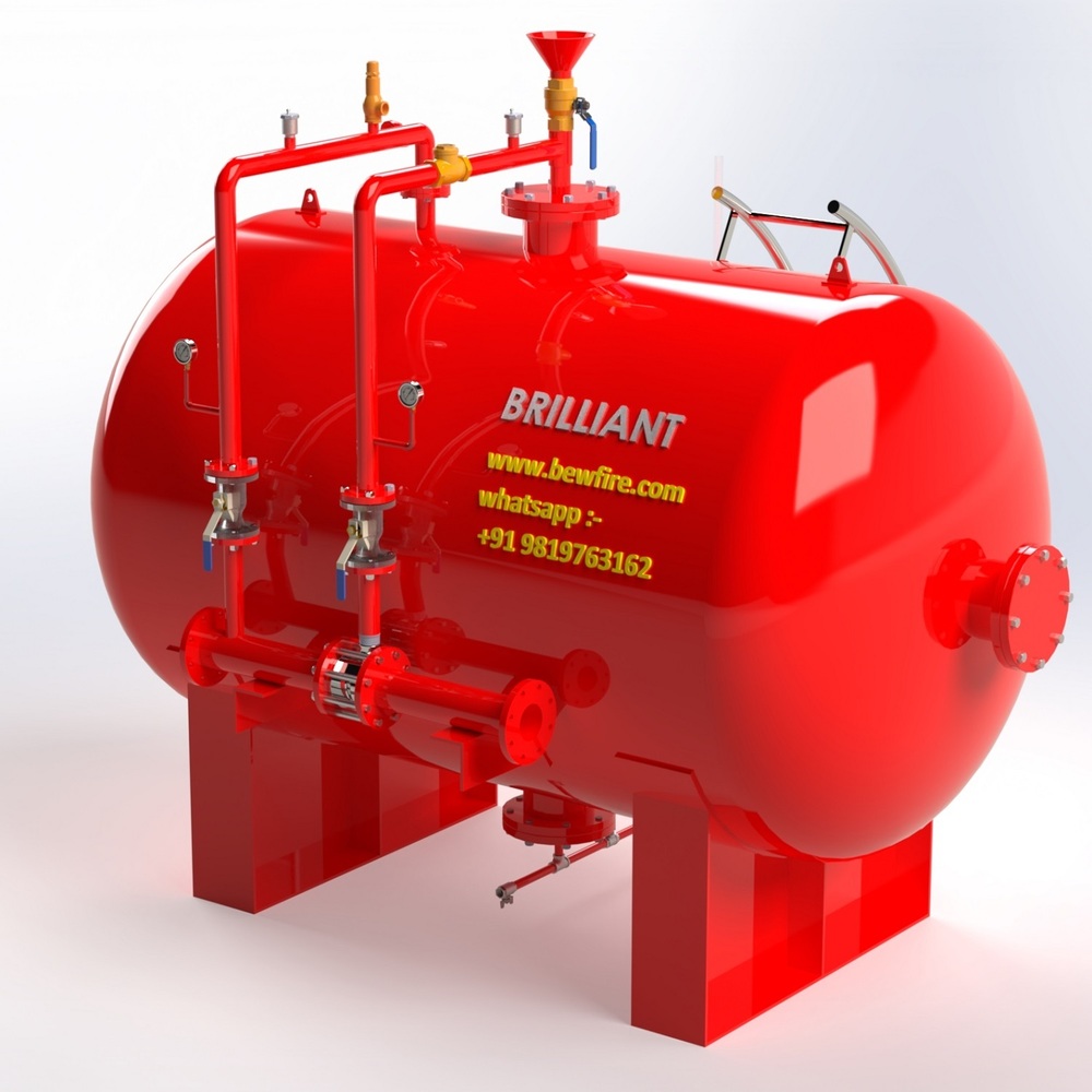 HORIZONTAL FOAM BLADDER TANK