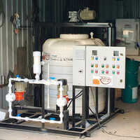 Chlorine Dosing System - Color: White