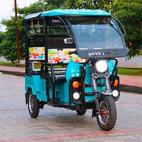 Battery Operated Rickshaw - Charging Time: 4 Hours