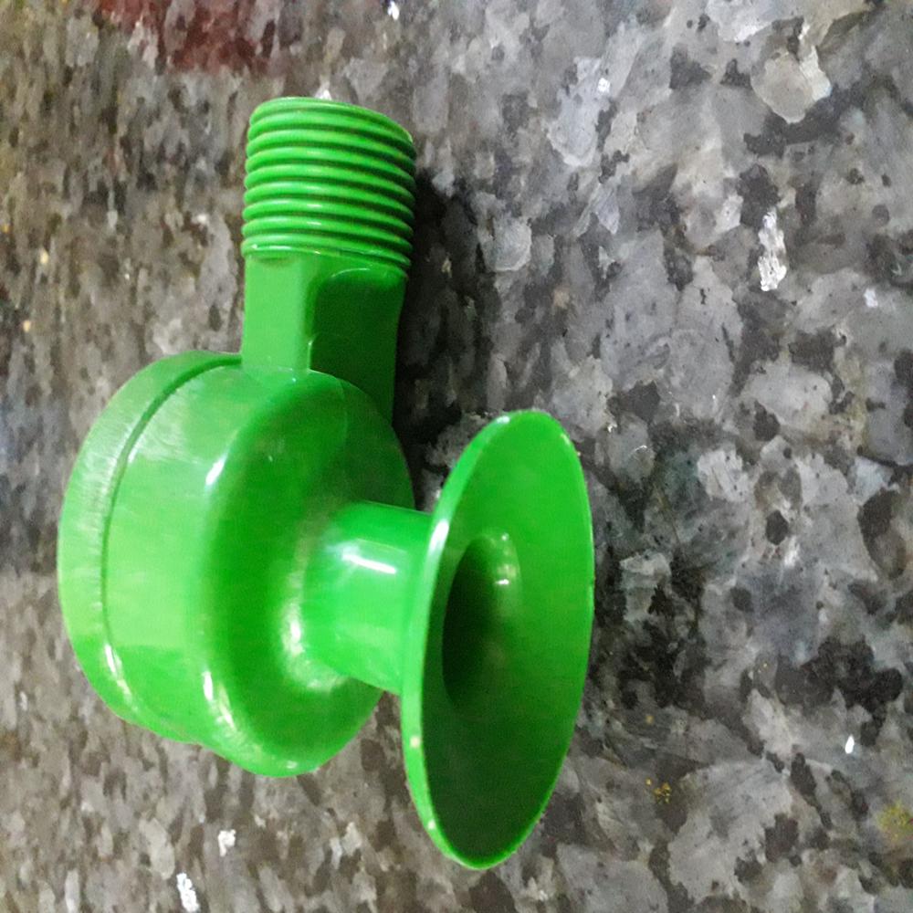 प्लास्टिक का पानी छिड़कने वाला