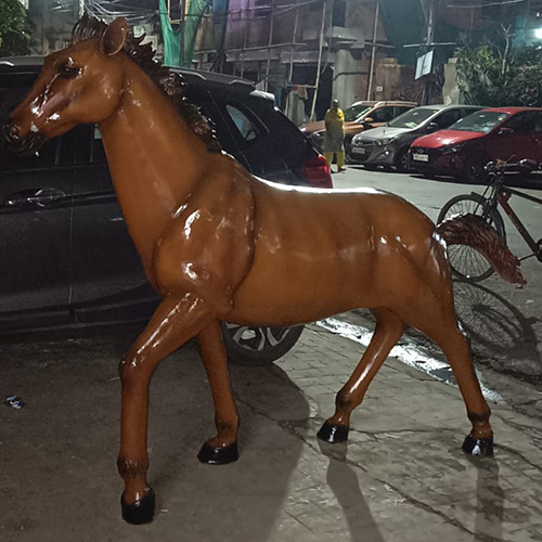 Horse Statue - Color: Multicolor