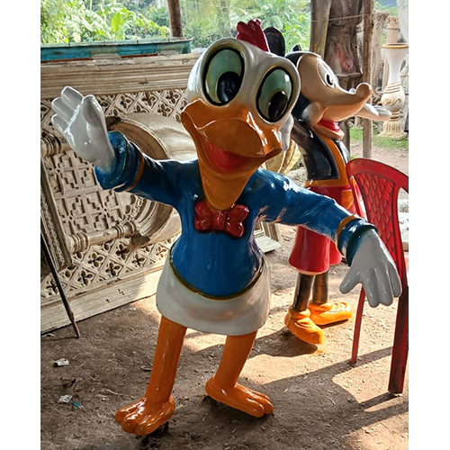 Donald Duck Statue - Color: Multicolor