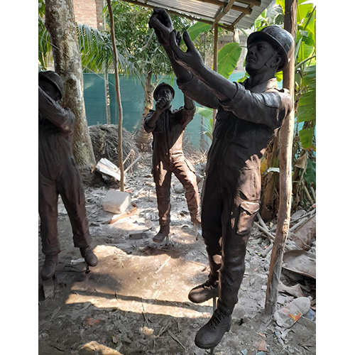 Human Statue - Color: Black
