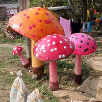 Mushroom Fiber Statue - Color: Multicolor
