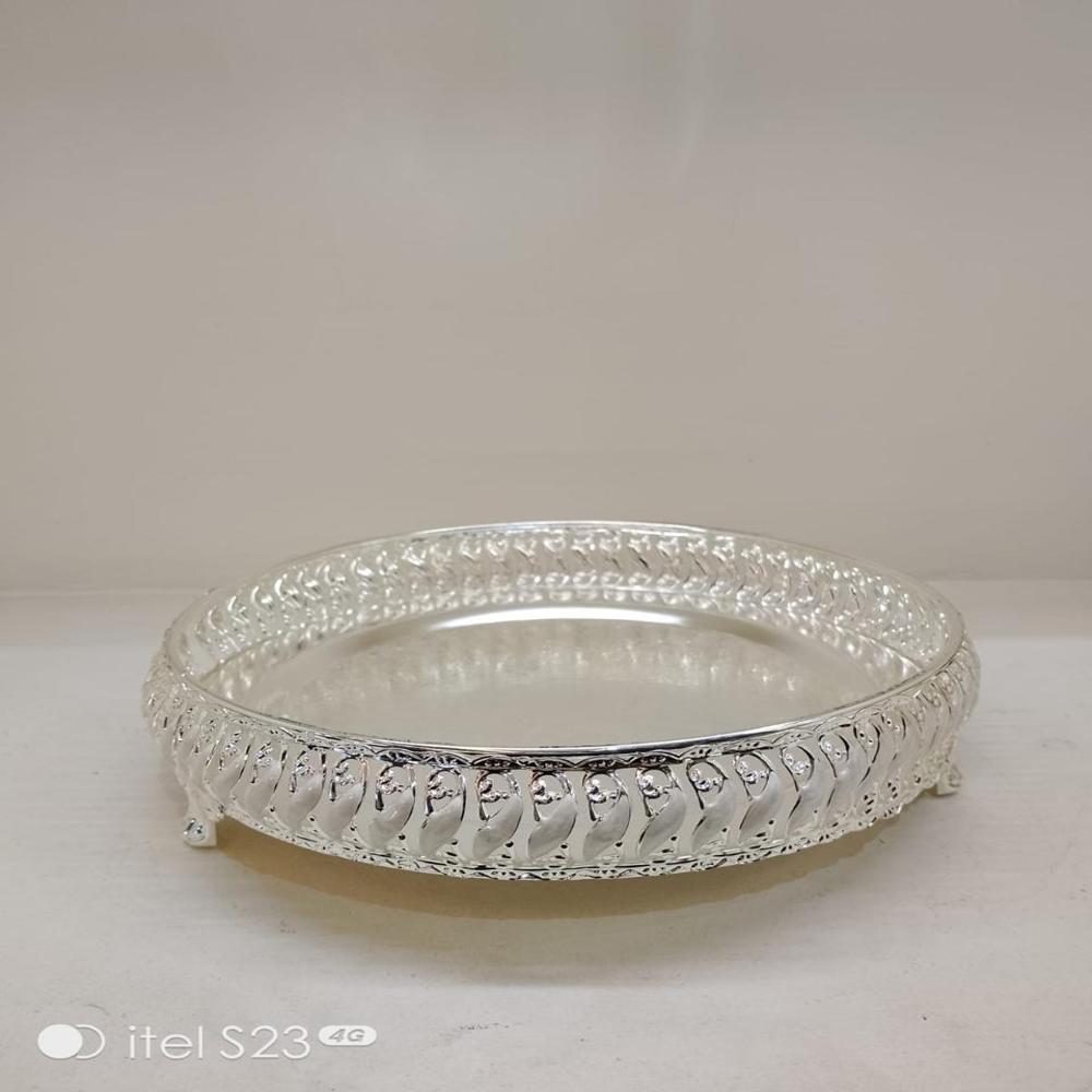 Silver Plated Round Trays - Material: Metal