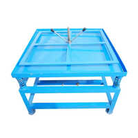 SS Anti Vibrating Table