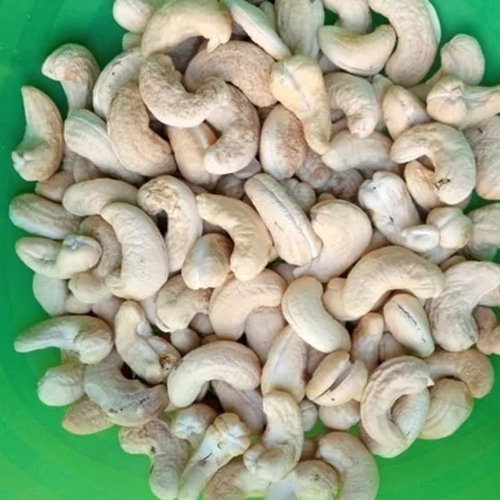 Dw Organic Cashew Nuts - Color: White