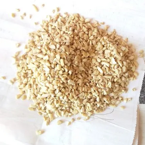 Bb Cashew Nuts - Broken (%): 6%