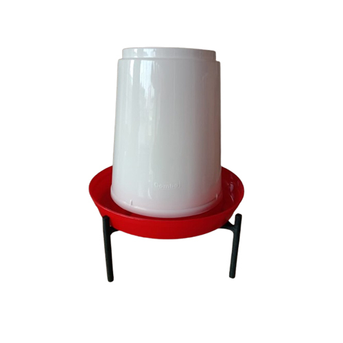 8 Ltr Poultry Drinker - Material: Plastic