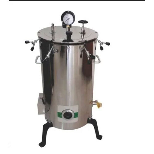 Vertical Autoclave Machine