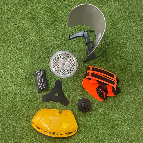 2 Stroke 52 Cc Paddy Cutter - Color: Silver