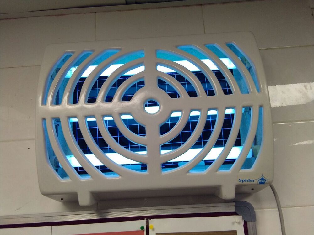 Trapmaster-Web Electric Flying Insect Trapper