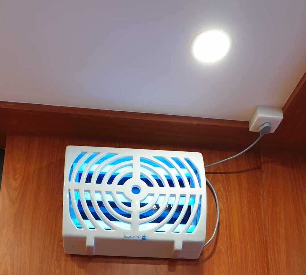 Traps Trapmaster-web Electric Flying Insect Trapper