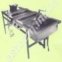 ऑटोप्सी टेबल