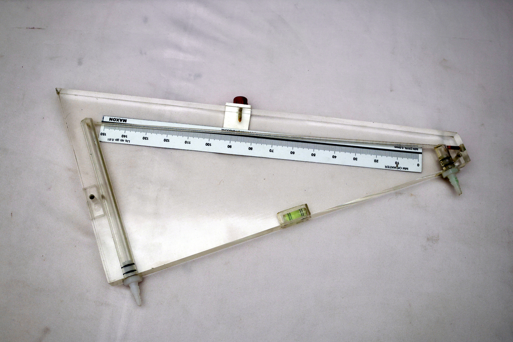 Silver Inclined Manometer