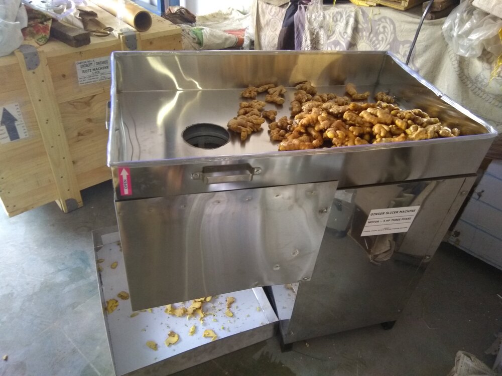 Ginger Slicer Machine - Capacity: 500-700 Kg /Hr Kg/hr