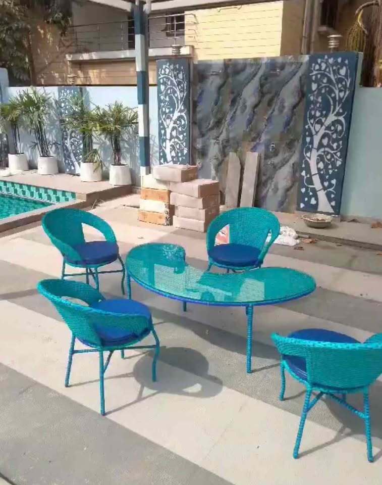Outdoor Wicker Garden chair set 4 chair 1 table