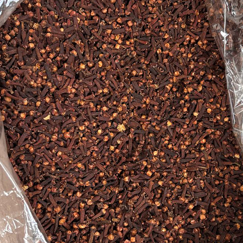 Whole Cloves - Food Grade Raw Whole Pieces | Brown Color, Shelf Life Of Up To 24 Months, Available In 10 Kg Boxes And 50 Kg Bags