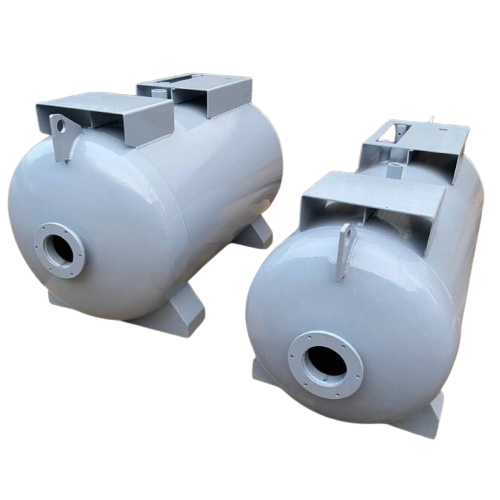Vacuum Tanks - Color: White