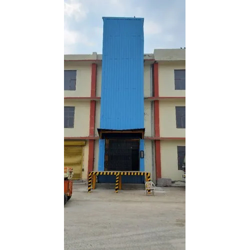 Industrial Goods Elevator - Capacity: 2 Ton