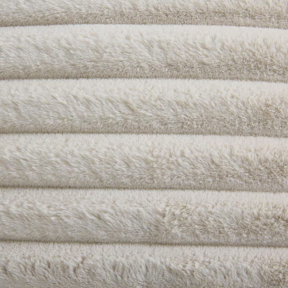 Rabbit Fur - Pattern: Plain Dyed