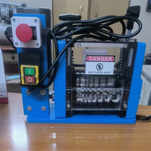 Ie-026 Scrap Cutting Stripping Machine - Color: Blue