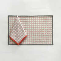 Contour Table Linen