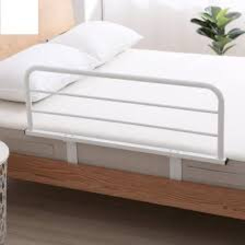 WHITE HOSPTEL COTTON BEDSHEET 108*108CM