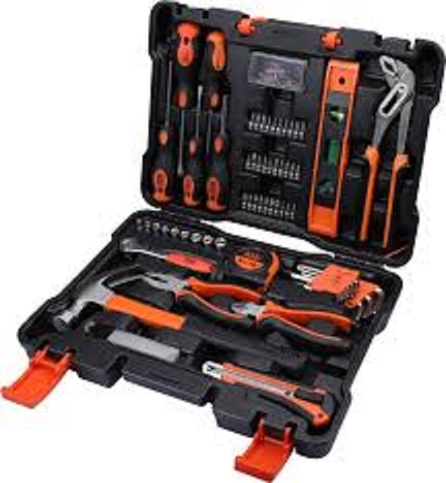 BLACK+DECKER HAND TOOL KIT 154 PC