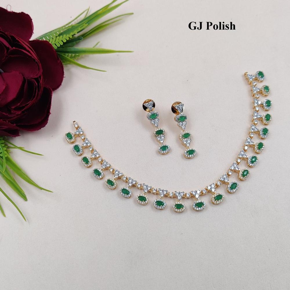 Fashinable American Diamond Necklace Set 