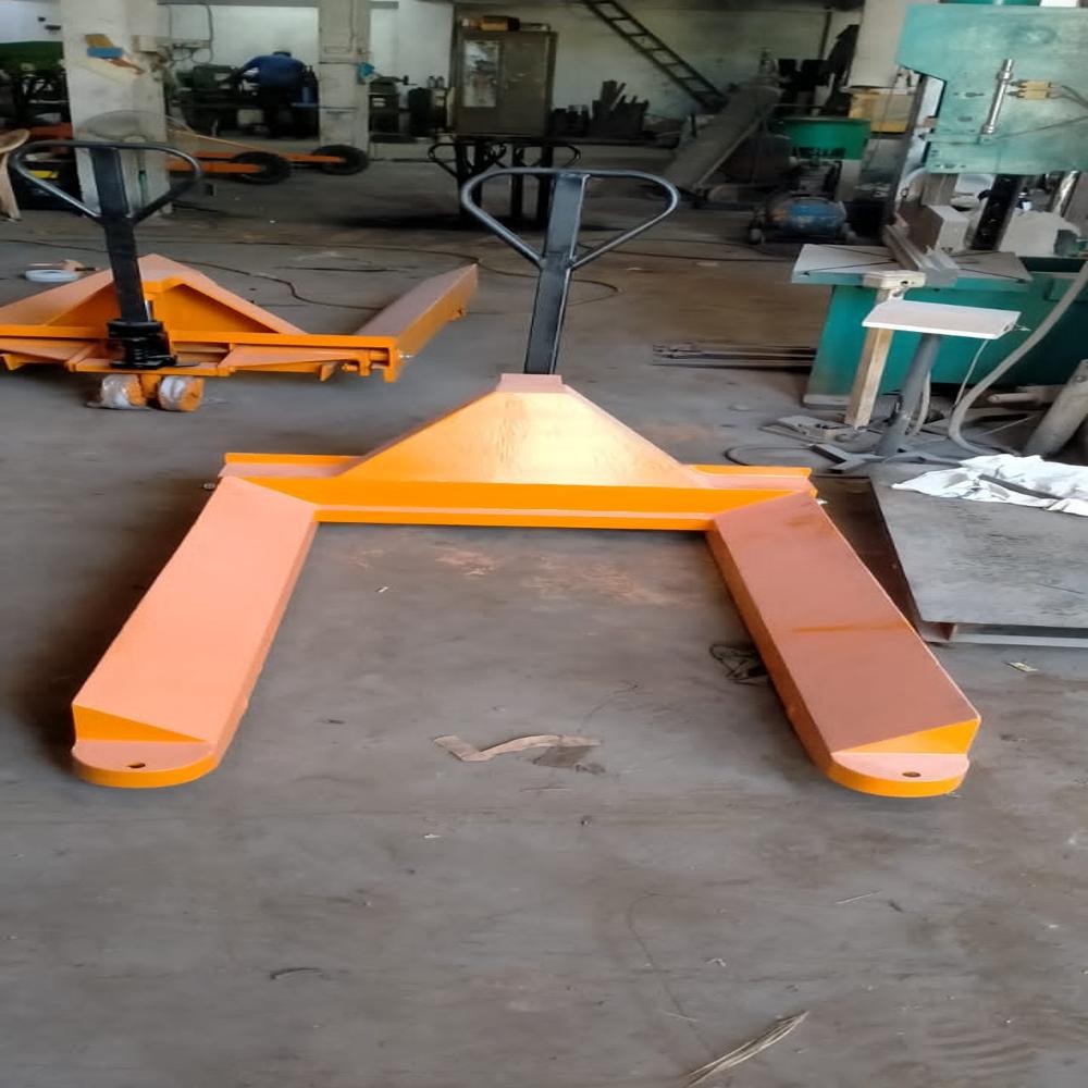 Roll Pallet Truck