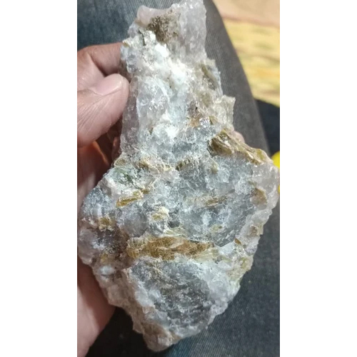 Quartz Mica Lumps