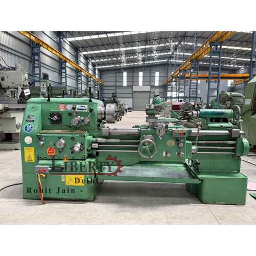 Arad Romania SN-400 x 1000 mm Heavy Duty Lathe Machine
