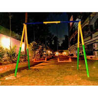 Outdoor Children Swing - Capacity: 100 Kg