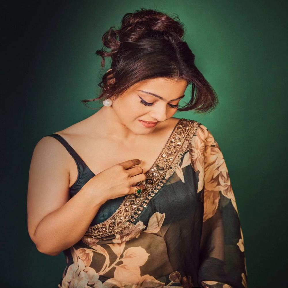 kajal saree