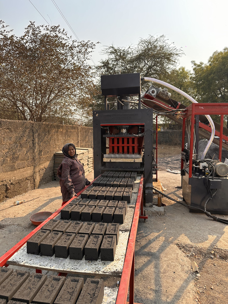 Rbm 10 Fly Ash Concrete Brick Making Plant - Automatic Grade: Automatic