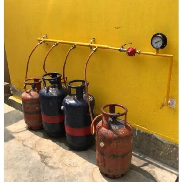 Gas Manifold - Material: Iron
