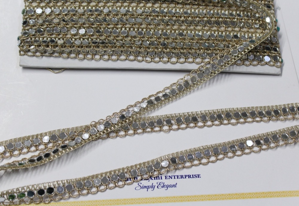 Golden Small Round Mirror Lace