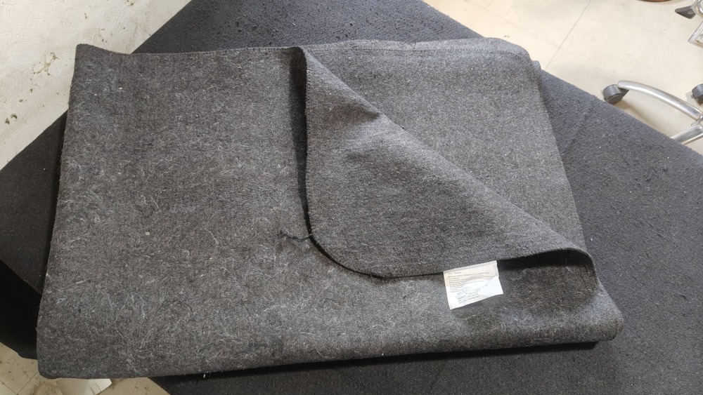 1.5kg Single Non Wowen Donation Blanket - Age Group: Adults