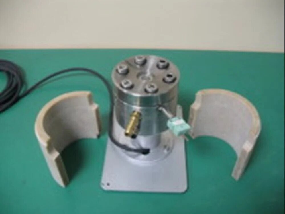 Sapphire Cell for RAMAN