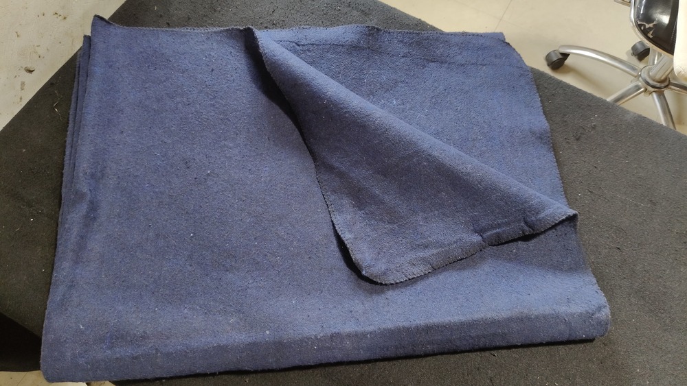 1kg Blue Non Wowen Dontion Blanket - Age Group: Adults
