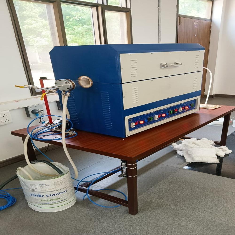 Vacuum Heat Treatment Furnace - Stainless Steel, 500x500x700mm, Blue | 1200â°c Temperature Range, 10-3mbar Vacuum Level, Ce Compliant