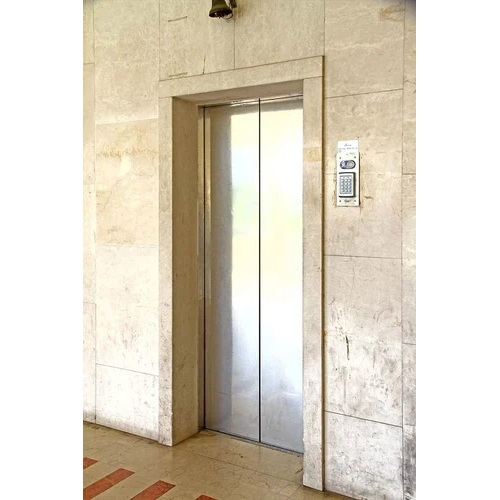 Center Opening Door Lifts