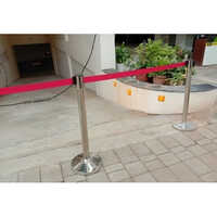 Retractable Queue Manager - Feature: High Quality